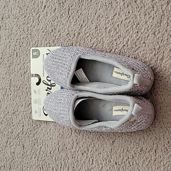 NWT Dearfoams Memory Foam Slippers - Picture 1 of 7
